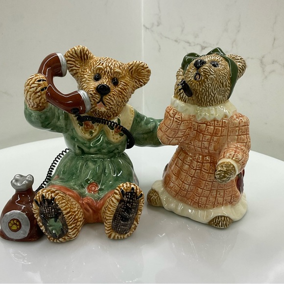 BEARWARE POTTERY SALT and Pepper Shakers, Boyds Bears Edition 2E Numbered - Picture 2 of 13